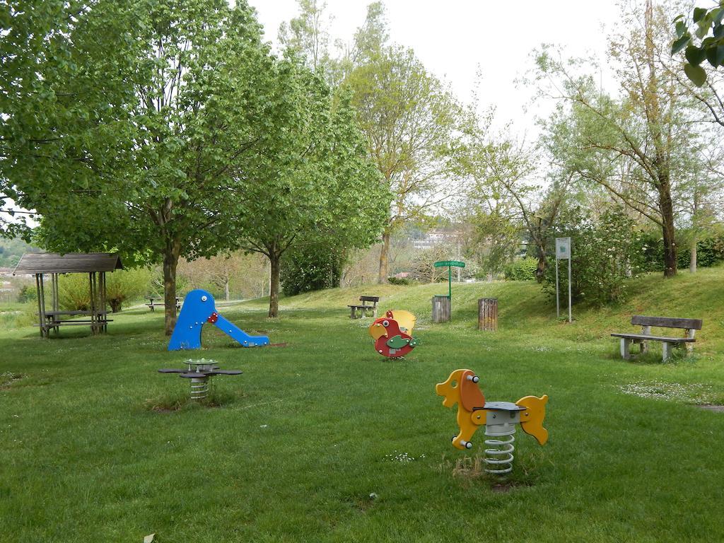 Meyrieu-les-Etangs Camping Du Moulin酒店 外观 照片