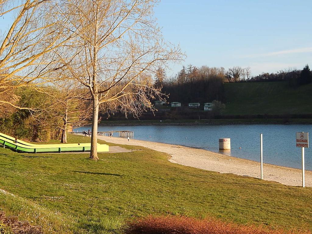 Meyrieu-les-Etangs Camping Du Moulin酒店 外观 照片