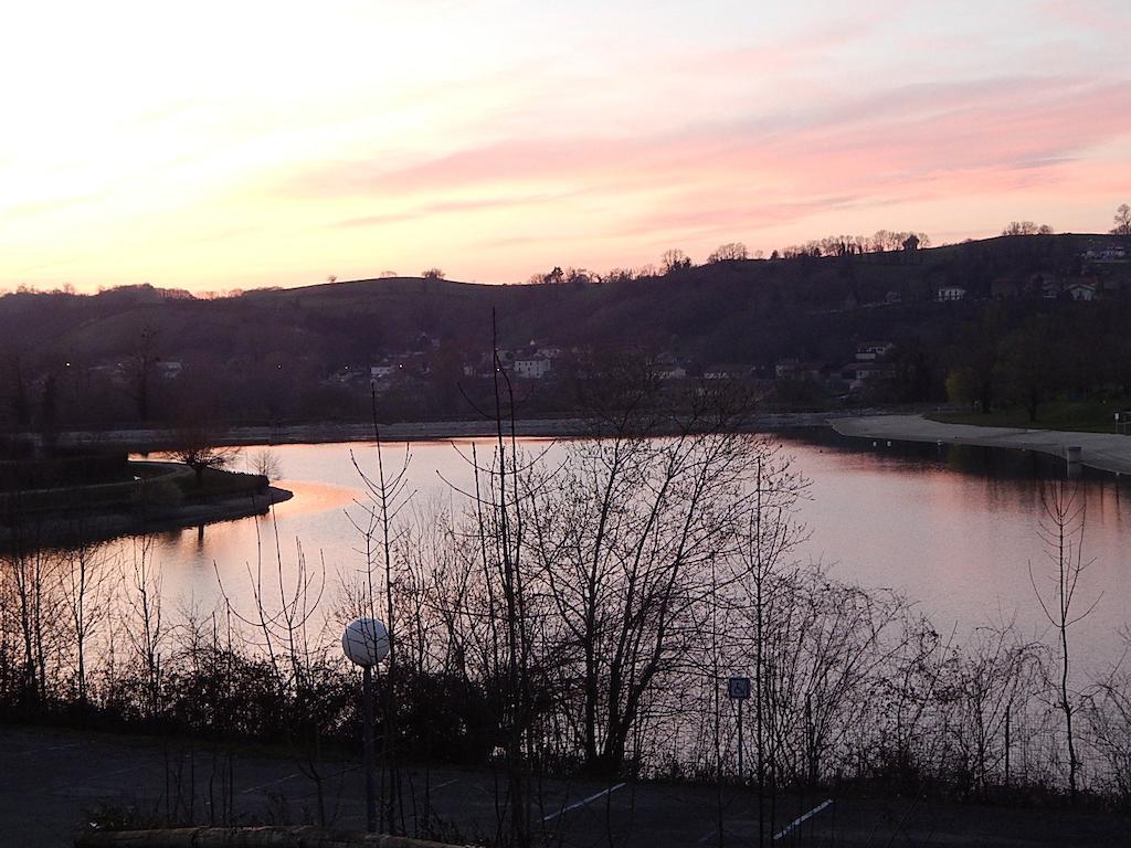 Meyrieu-les-Etangs Camping Du Moulin酒店 外观 照片
